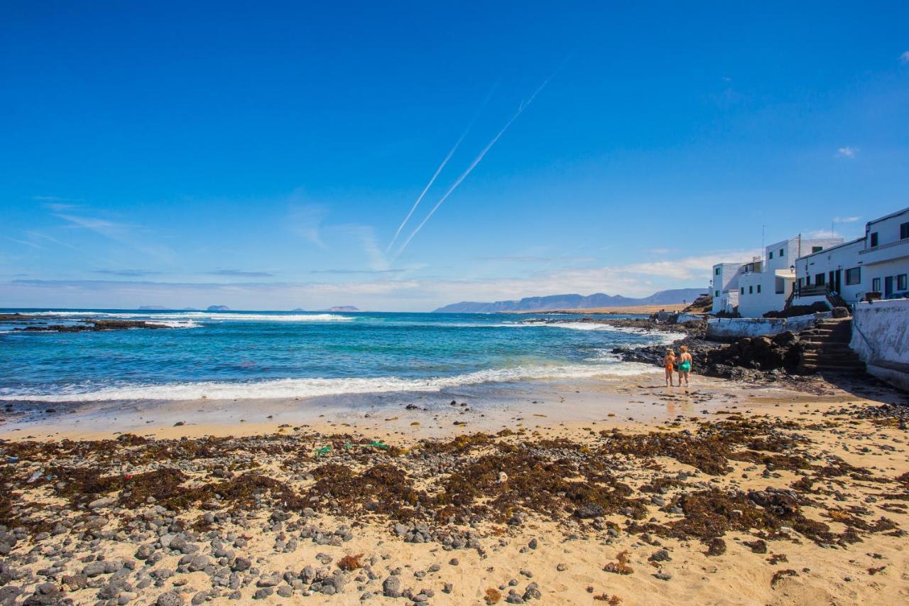 Ohana House In Caleta De Caballo Exterior photo